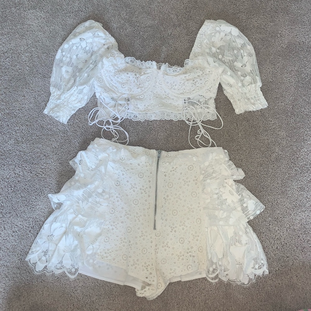 White lace for love and lemons short set